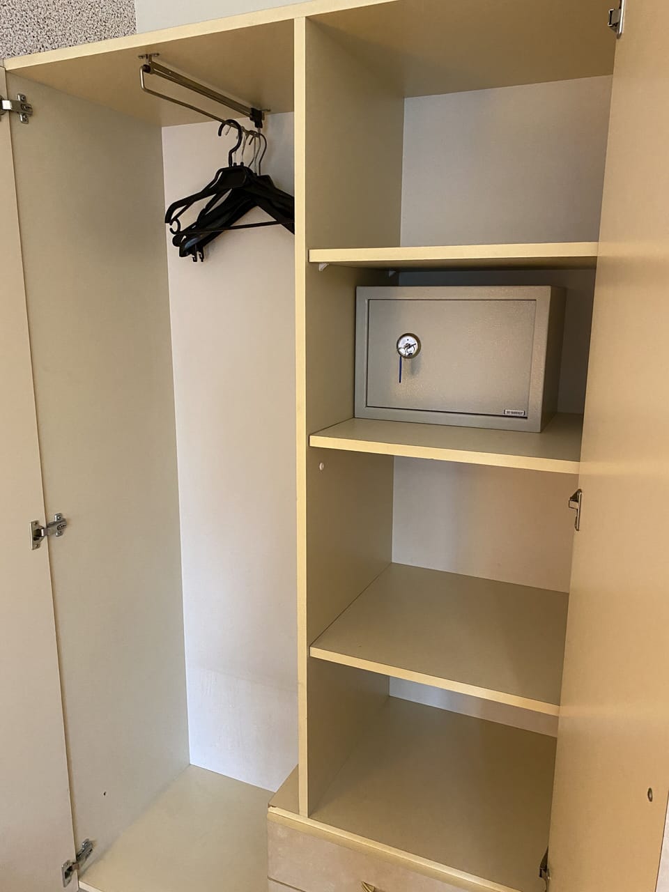 City Apartment, 2 Bedrooms, Non Smoking, Garden View | Safe