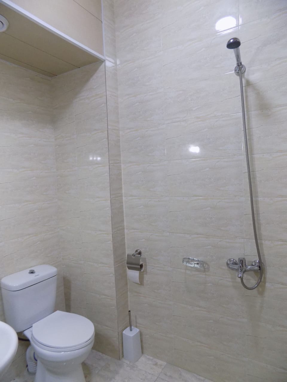 Shower, free toiletries, hair dryer, bathrobes