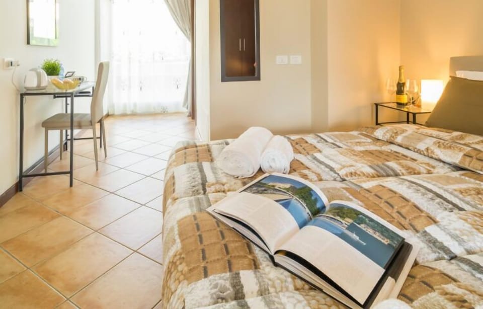 Room, 1 Double Bed (MENAGGIO 5) | Desk, blackout drapes, free cribs/infant beds, free WiFi