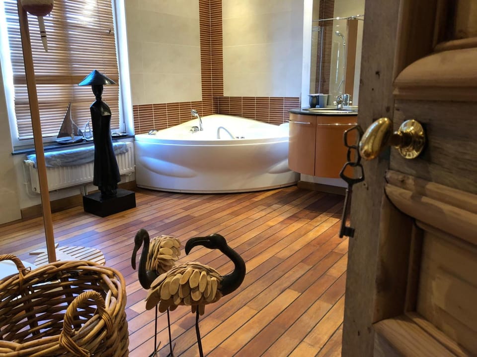 Bathtub, free toiletries, hair dryer, bathrobes