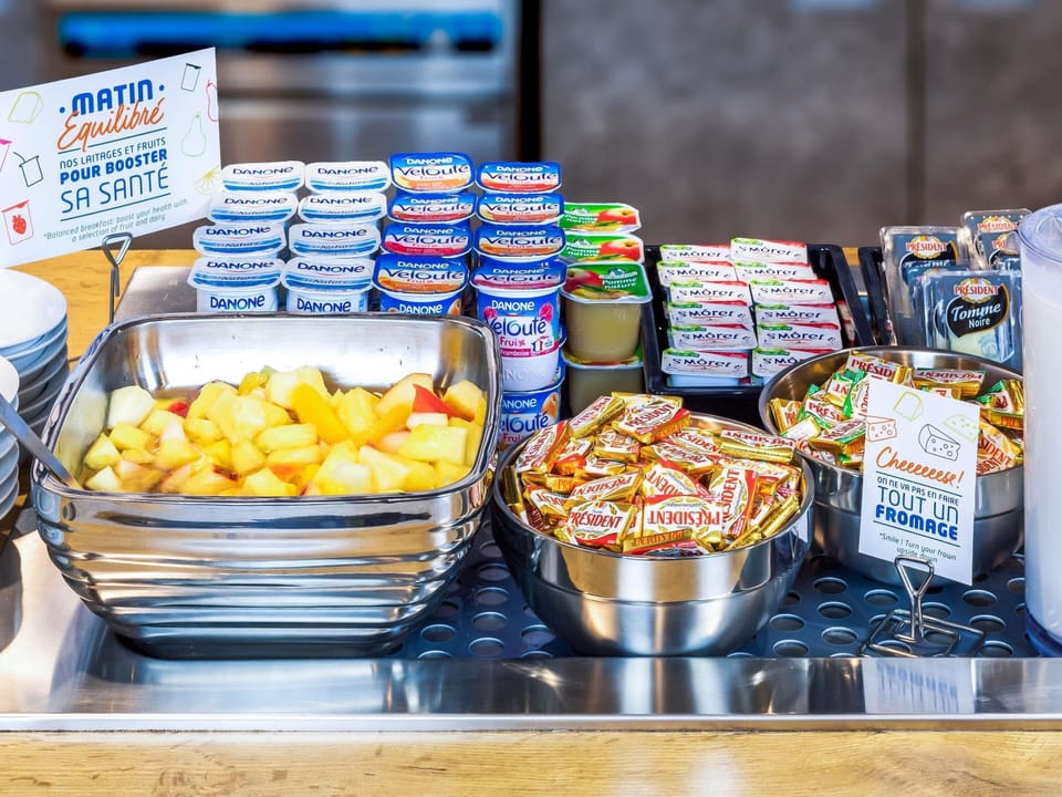 Daily buffet breakfast (EUR 8.90 per person)