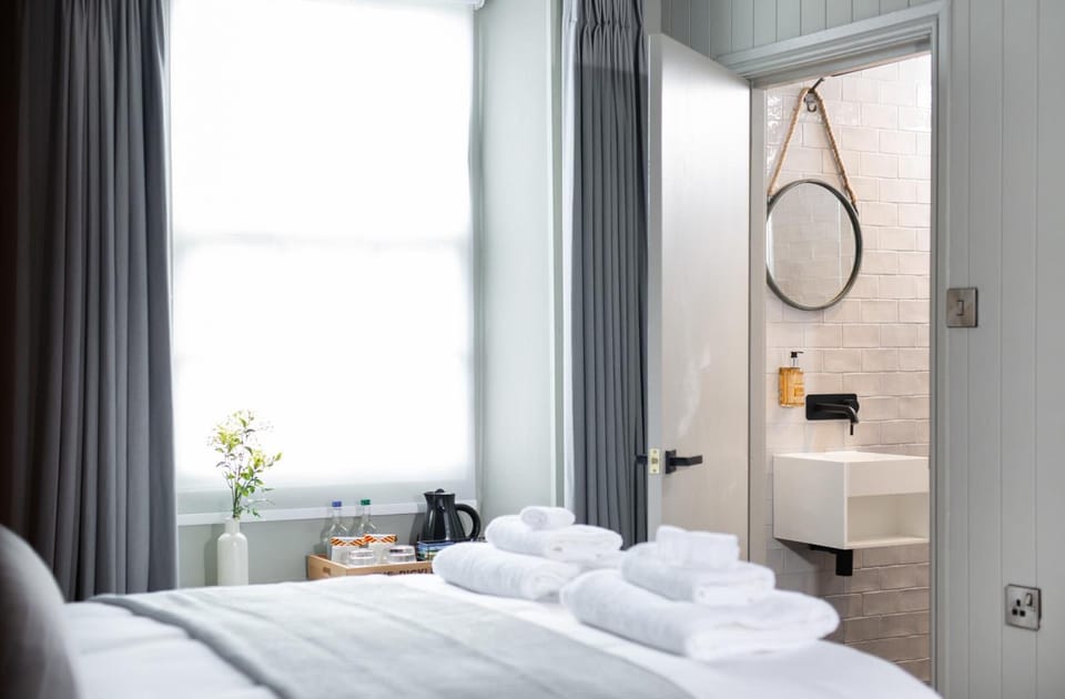 Deluxe Double Room | Hypo-allergenic bedding available, blackout drapes