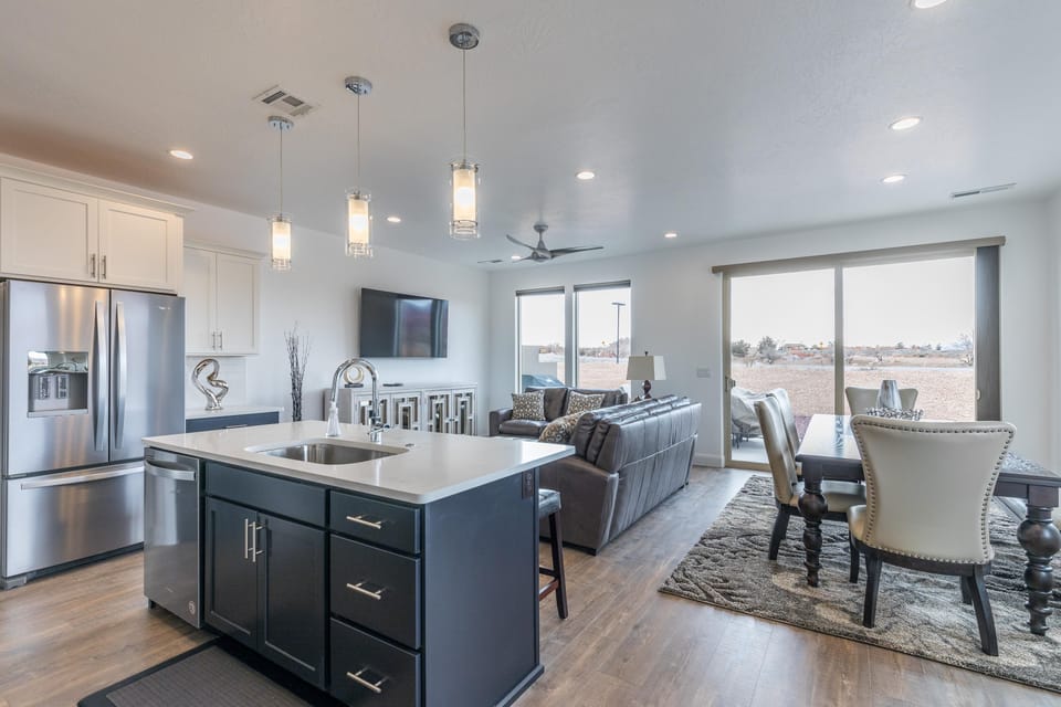 House, Multiple Beds (Canyon Views) | Interior