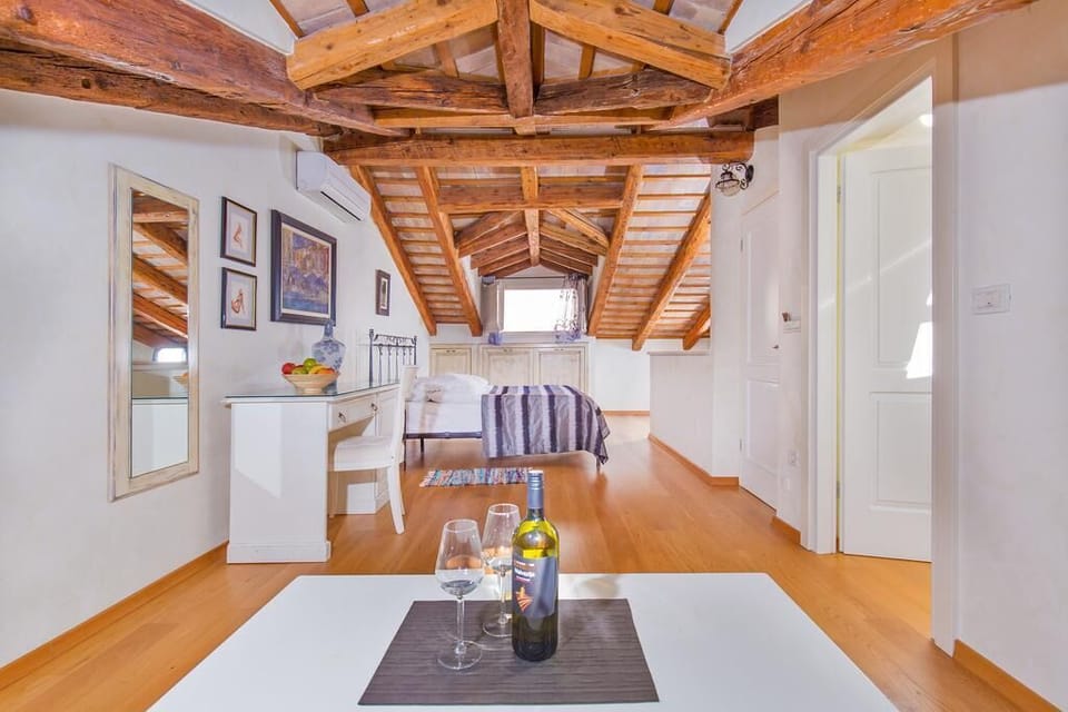 Deluxe Double Room | In-room safe, individually decorated, individually furnished, desk