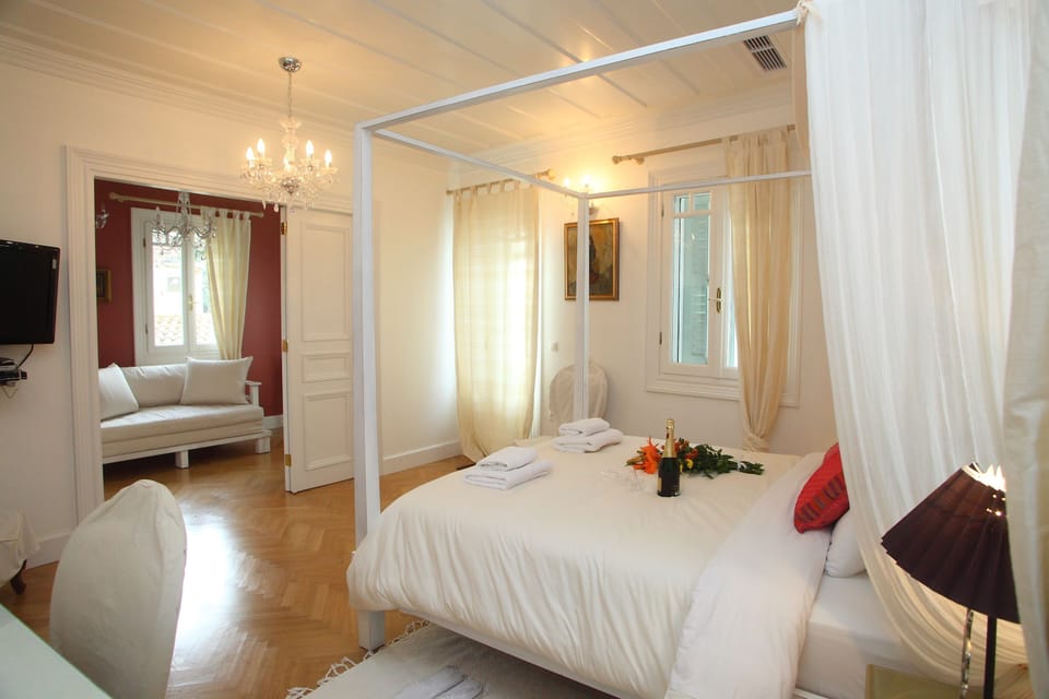 Suite, Garden View (Rose) | Egyptian cotton sheets, premium bedding, down comforters