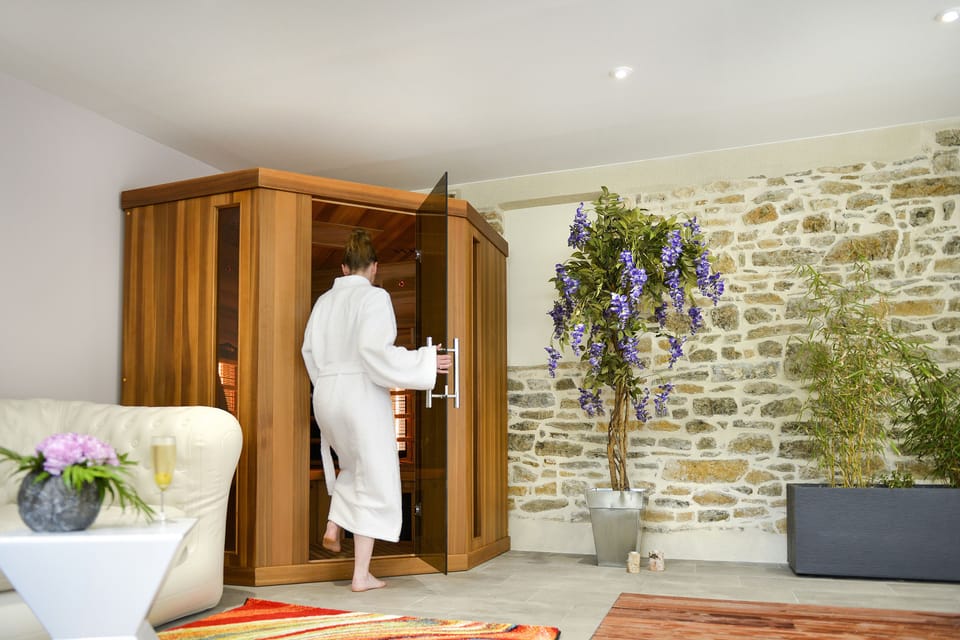 Body treatments, body scrubs, facials, massages