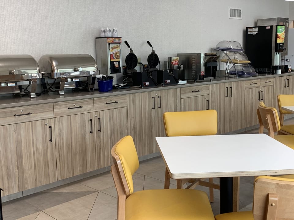 Free daily full breakfast