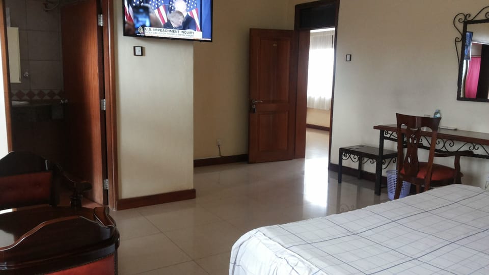 Executive Double Room, Garden View | Individually decorated, individually furnished, desk, laptop workspace