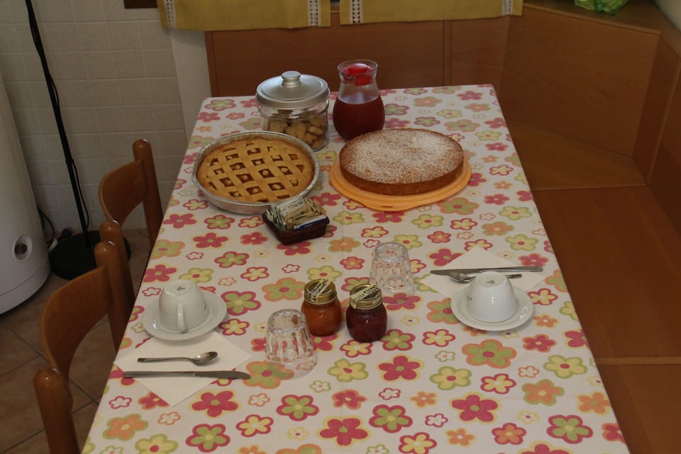Daily local cuisine breakfast for a fee