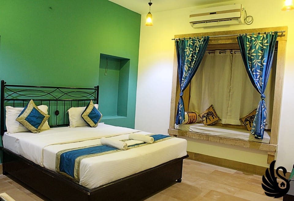 Superior Room | Individually decorated, individually furnished, desk, blackout drapes