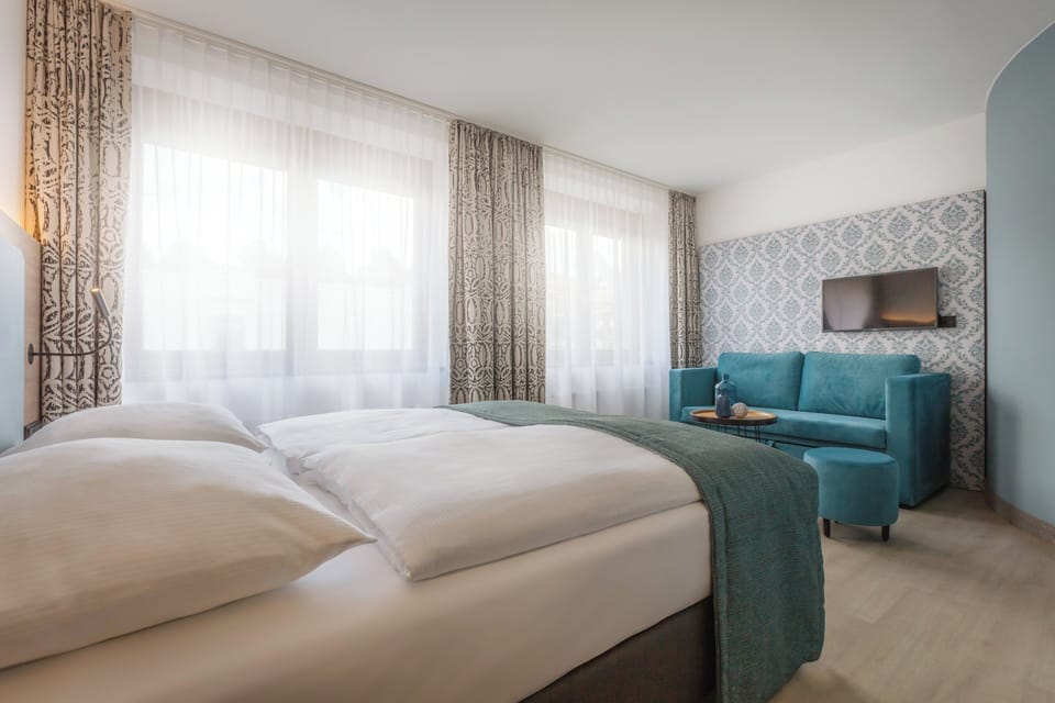 1 bedroom, hypo-allergenic bedding, soundproofing
