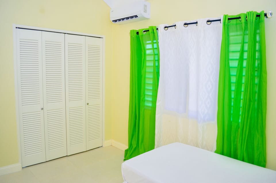 2 bedrooms, iron/ironing board, WiFi (free), bed sheets