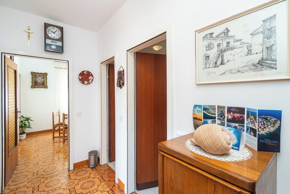 Apartment (A1) | Hallway