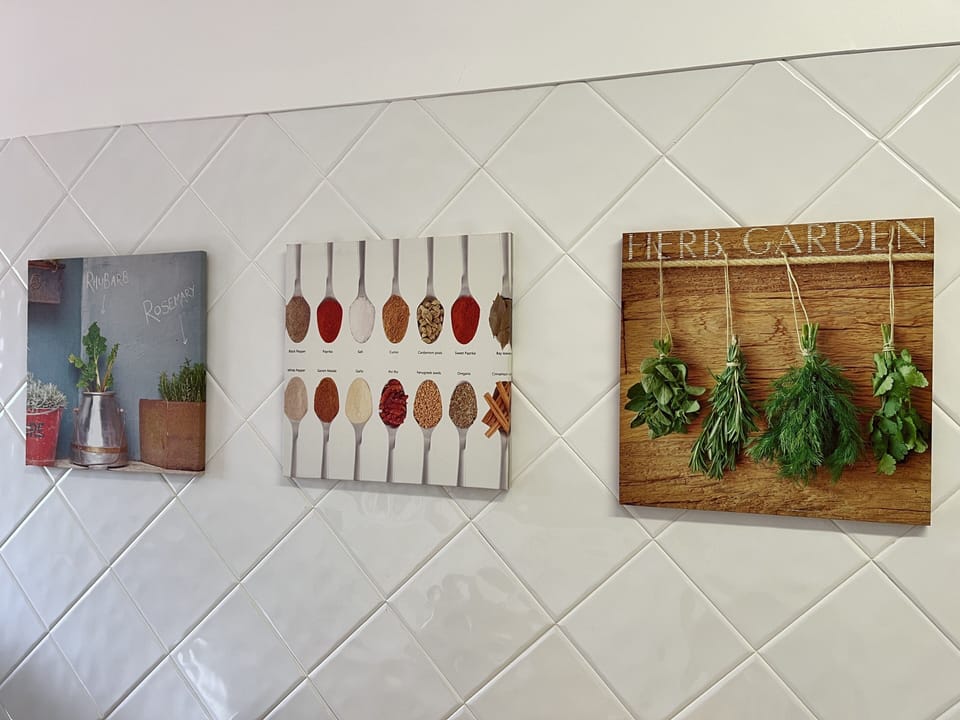 Family Apartment, 2 Bedrooms | Private kitchen | Full-size fridge, microwave, oven, stovetop