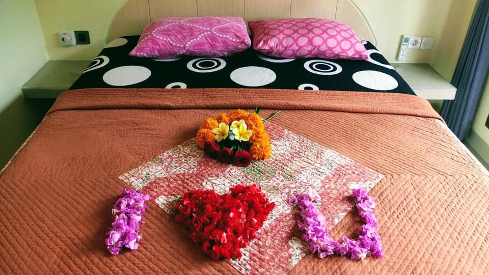Premium Room | Free WiFi, bed sheets