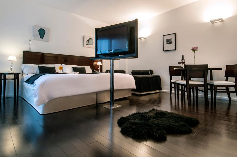 Deluxe Triple Room | Premium bedding, down comforters, pillowtop beds, minibar