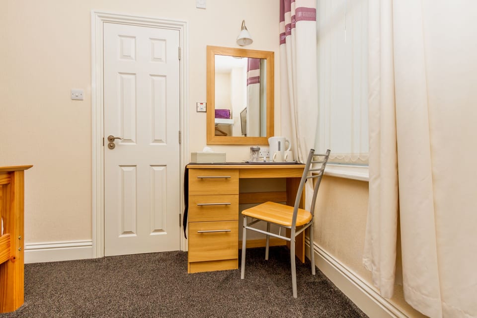 Double Room, Non Smoking, Refrigerator | Premium bedding, blackout drapes, iron/ironing board, WiFi