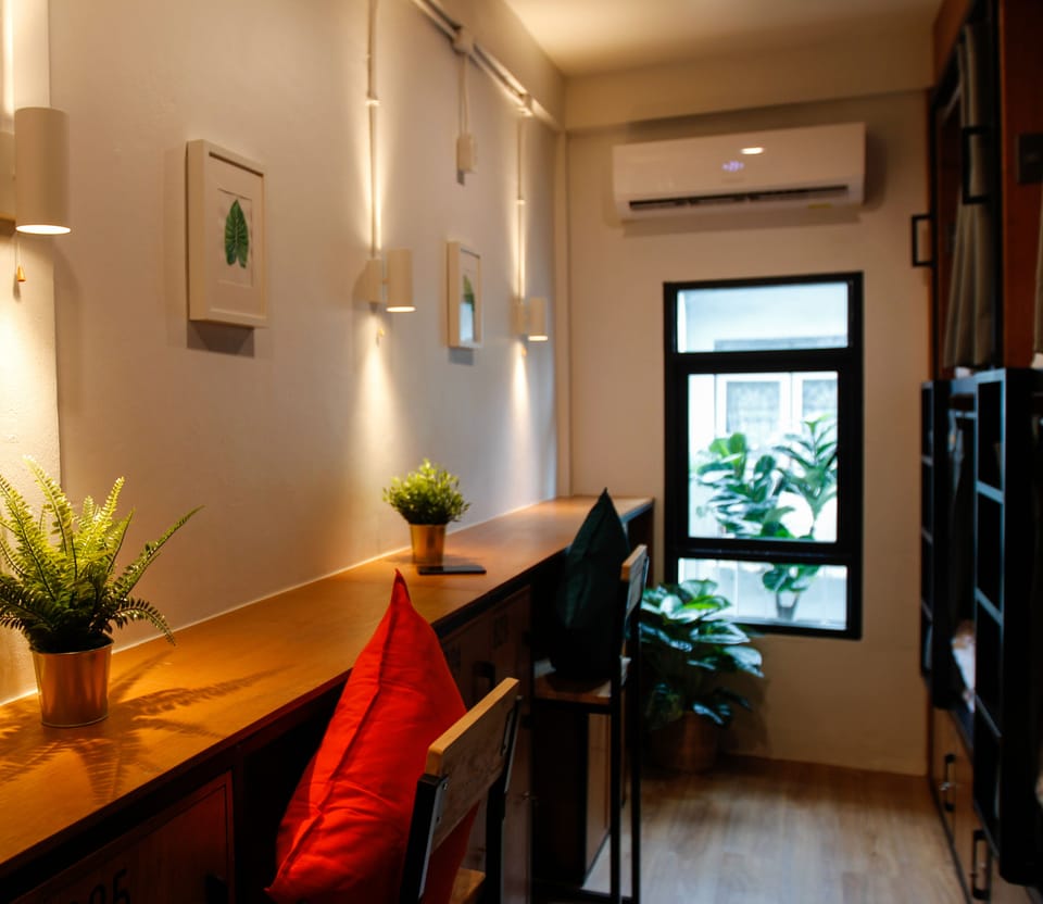 8-Bed Mixed Dormitory | Room amenity