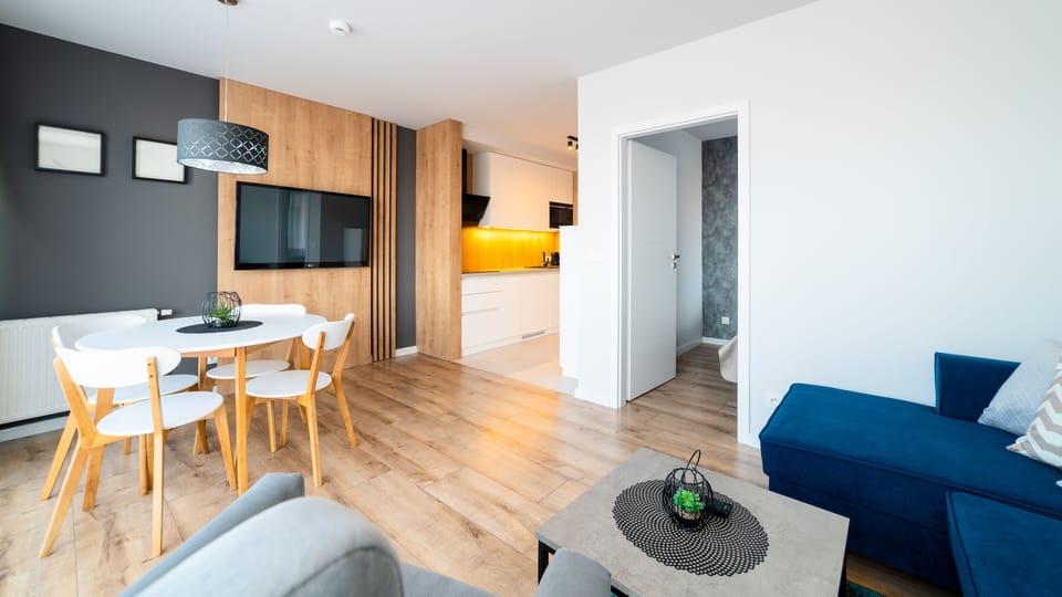 Apartment (93) | Living room | Flat-screen TV