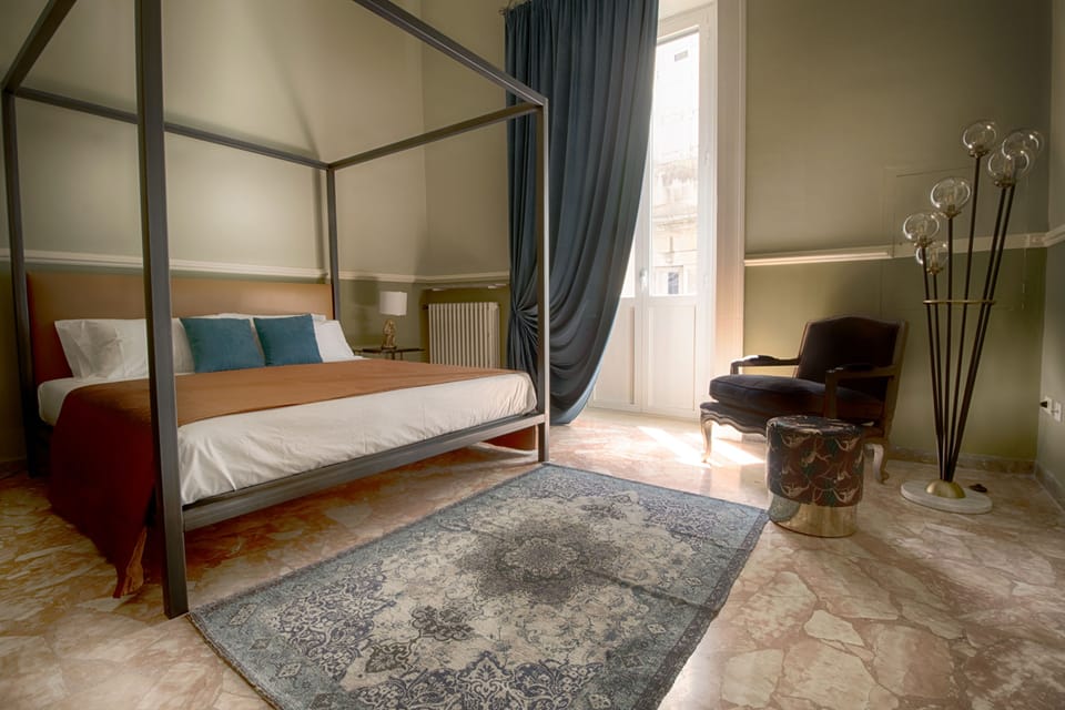 Suite | Memory foam beds, individually decorated, individually furnished