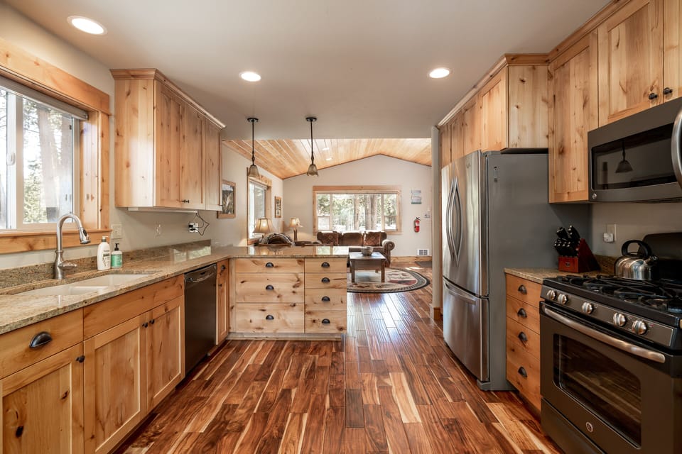 Family House | Private kitchen | Electric kettle, toaster, highchair, cookware/dishes/utensils