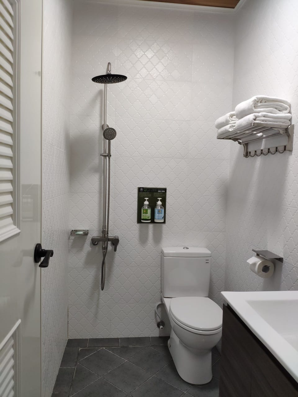Family Quadruple Room, Balcony, Partial Ocean View | Bathroom | Shower, hair dryer, slippers, bidet