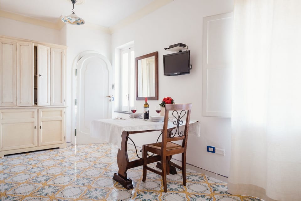 Superior Triple Room | Minibar, desk, cribs (surcharge), WiFi (free)