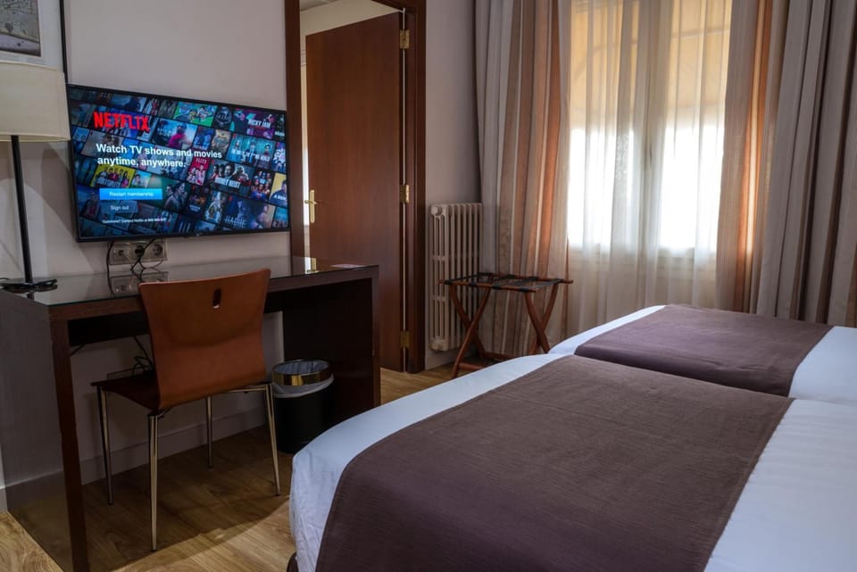 In-room safe, desk, free WiFi, bed sheets