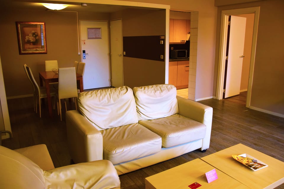 Family Apartment | Living room | TV