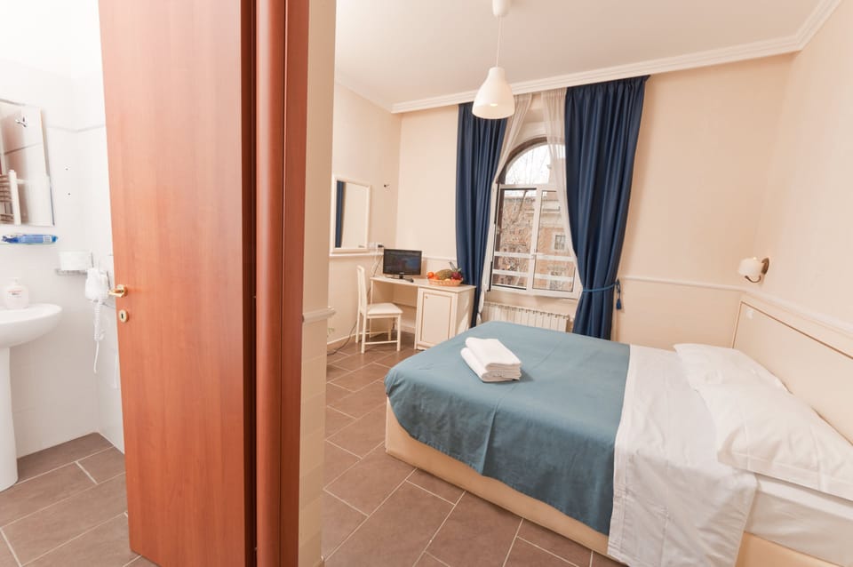 In-room safe, desk, cribs/infant beds, free WiFi
