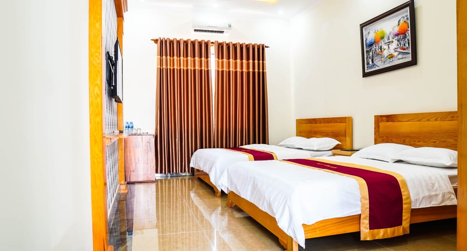 Deluxe Quadruple Room | Desk, free WiFi