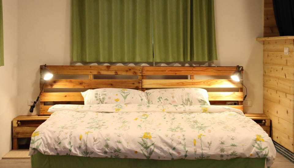 Double Room (Garden) | Desk, blackout drapes, soundproofing, free WiFi