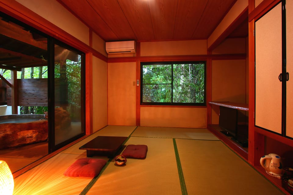 Economy Twin Room | In-room safe, soundproofing, free WiFi