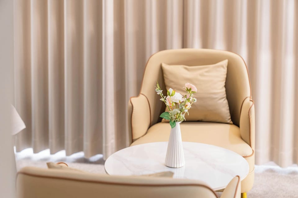 Deluxe Room | Premium bedding, down comforters, minibar (some free items), desk
