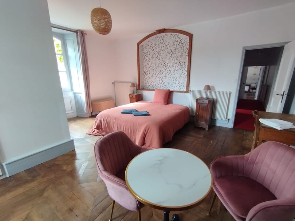 Superior Double Room | Hypo-allergenic bedding, individually decorated, individually furnished