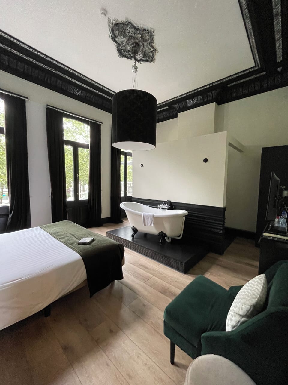 Deluxe Double Room (Nr. 2) | Individually decorated, individually furnished, free WiFi, bed sheets
