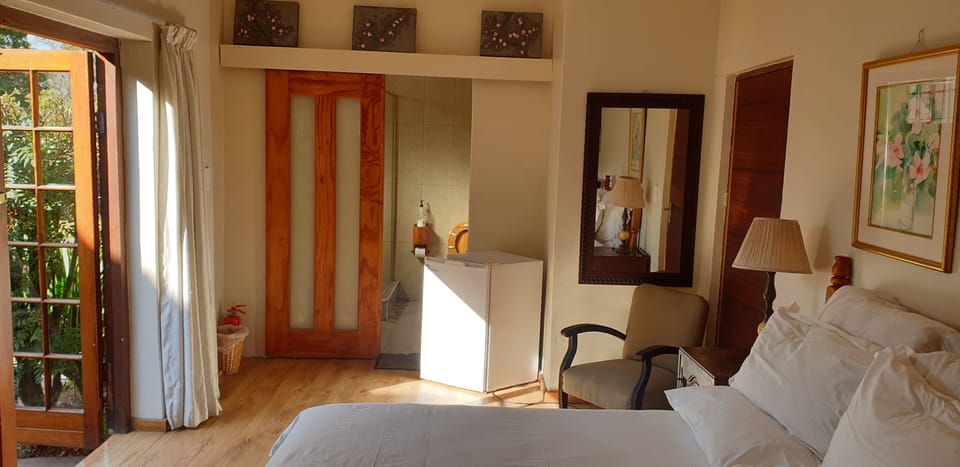 Deluxe Single Room, 1 Double Bed | Premium bedding, desk, iron/ironing board, free WiFi