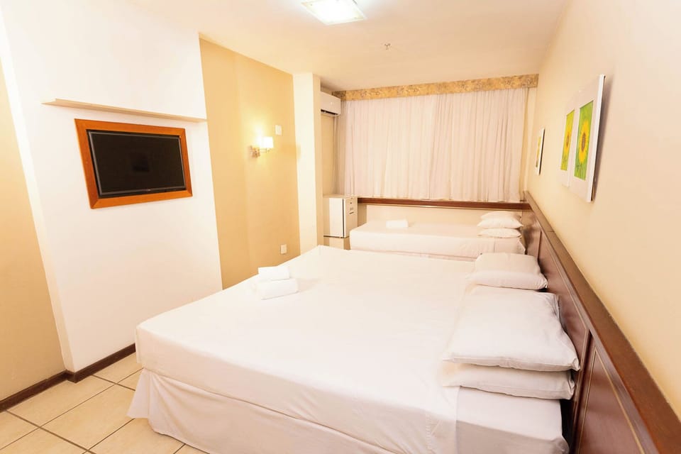 Apto Standard Casal + 1 | In-room safe, desk, soundproofing, free WiFi