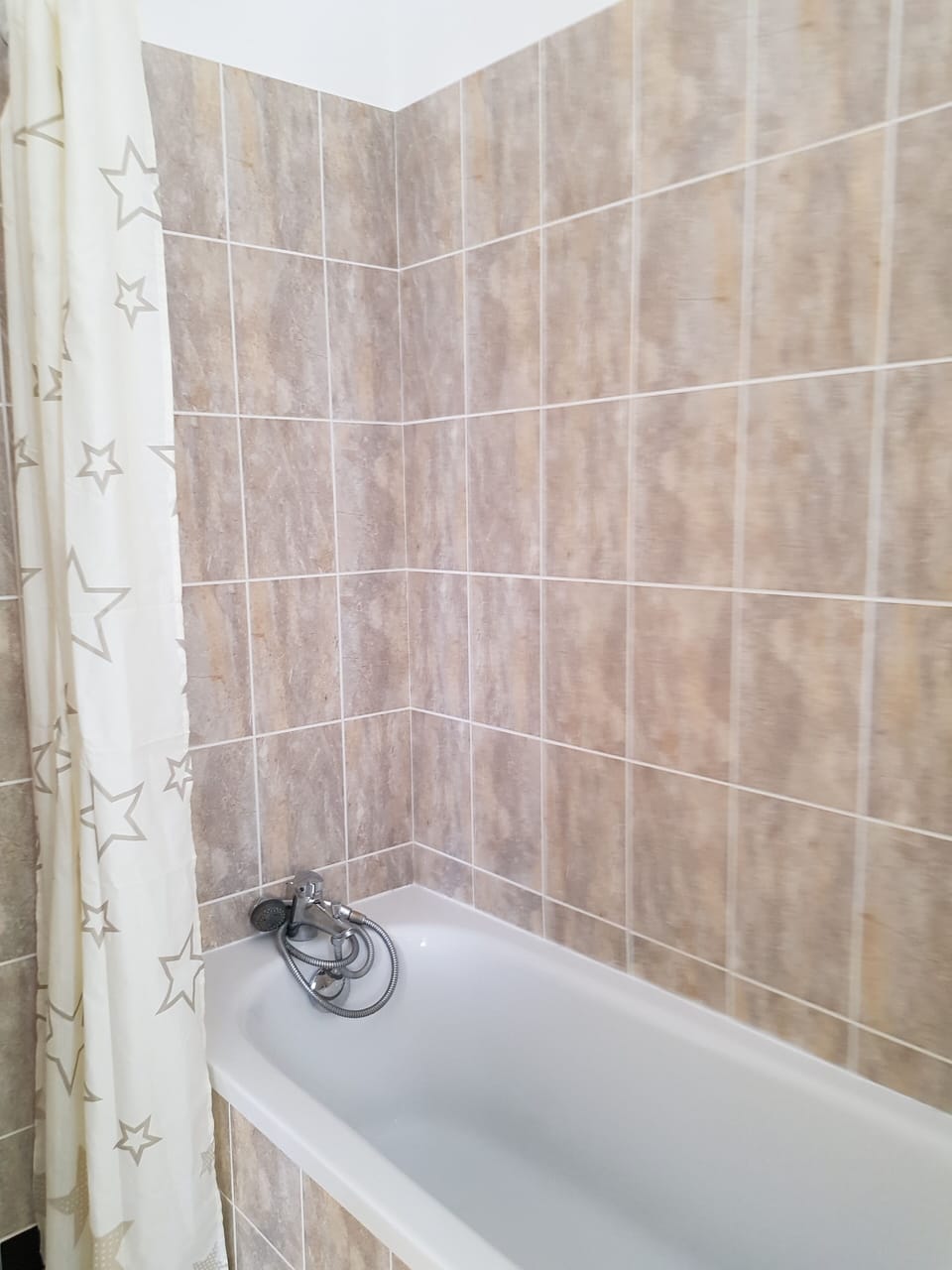 Double or Twin Room, Pool View | Deep soaking bathtub