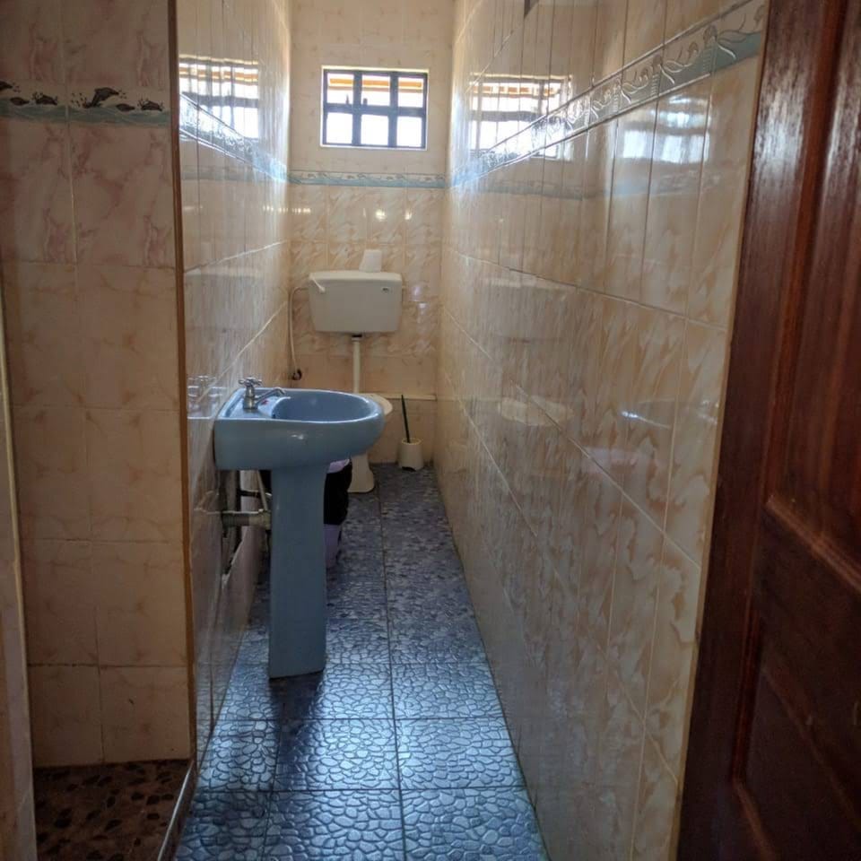 Standard Double Room, 1 Queen Bed, Non Smoking, Garden View | Bathroom | Shower, slippers, towels, soap