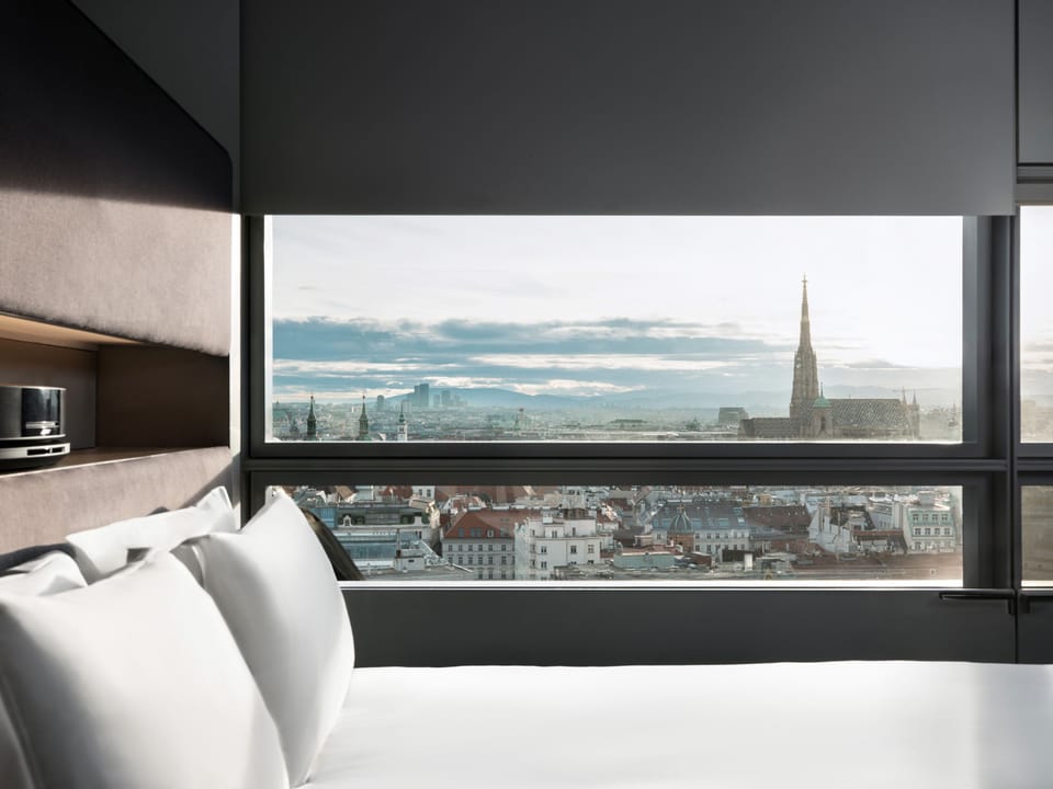Executive Room (Cathedral View), King Bed | Premium bedding, minibar, in-room safe, individually decorated