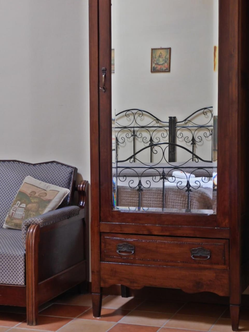 Minibar, desk, blackout drapes, iron/ironing board (on request)