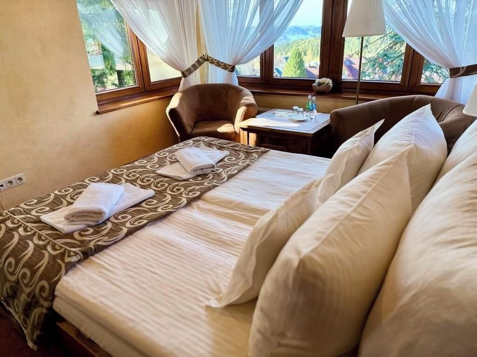De Lux Double Room | Premium bedding, Select Comfort beds, in-room safe
