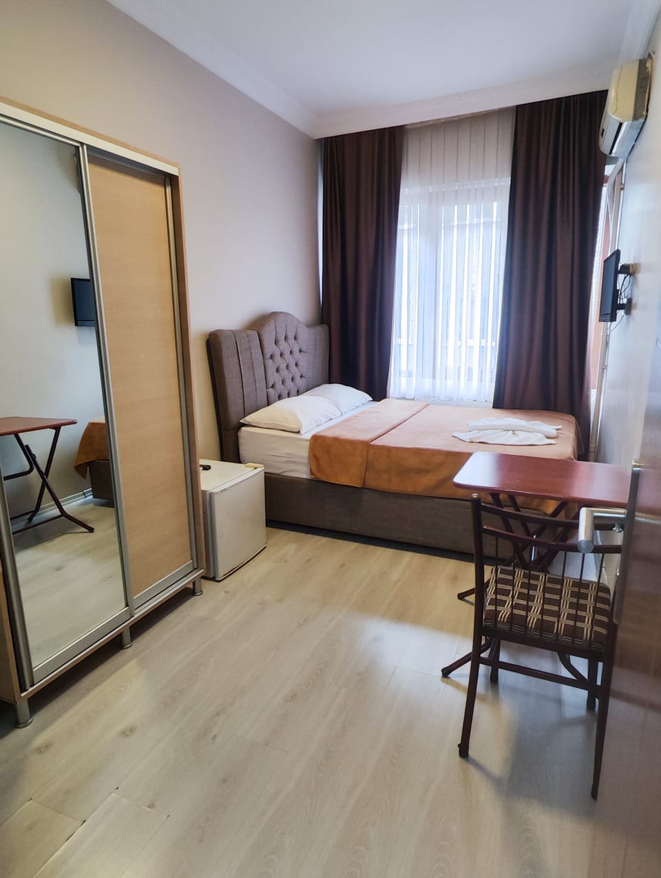 Minibar, in-room safe, soundproofing, iron/ironing board