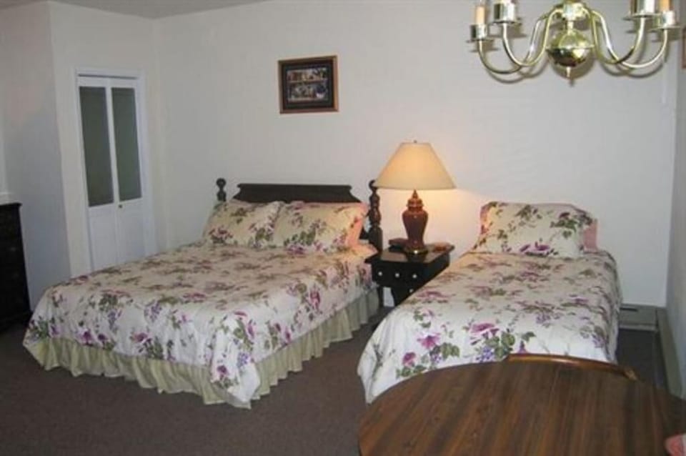 Standard Twin Room, Private Bathroom | Miscellaneous
