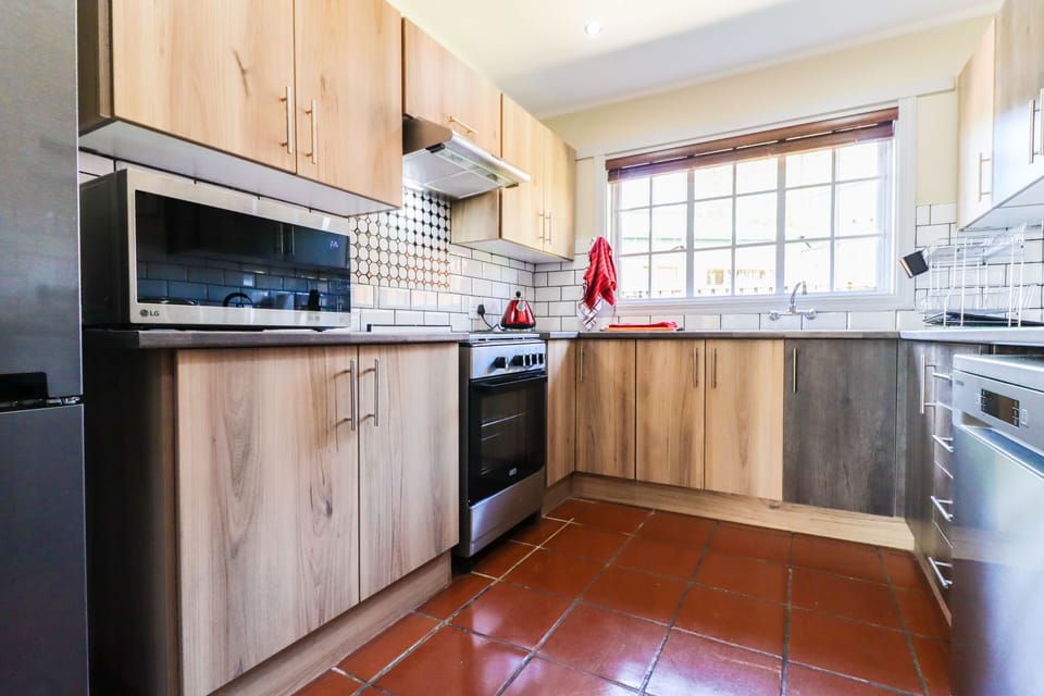 Family House | Private kitchen | Shared fridge, shared microwave, electric kettle