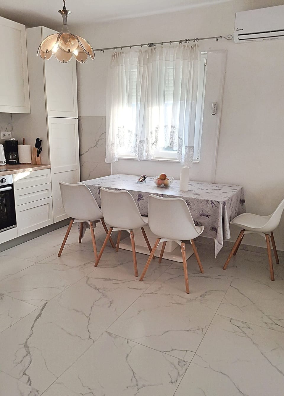 Apartment (A1) | Private kitchen | Fridge, microwave, oven, stovetop