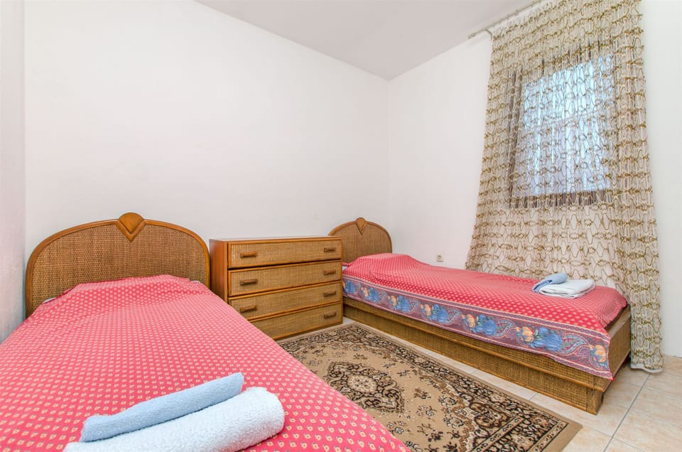 Apartment (A1) | Free WiFi, bed sheets
