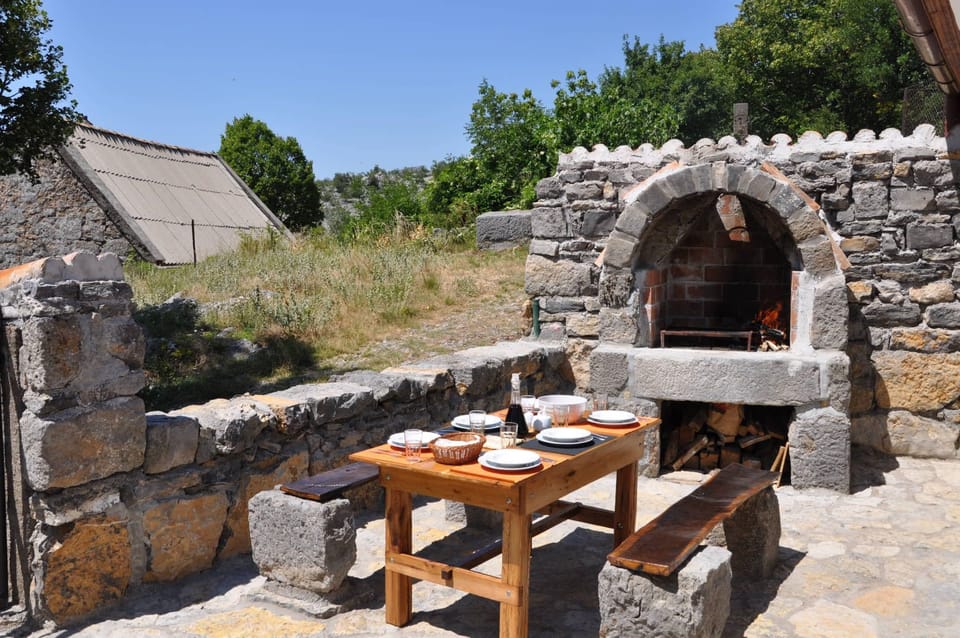 BBQ/picnic area