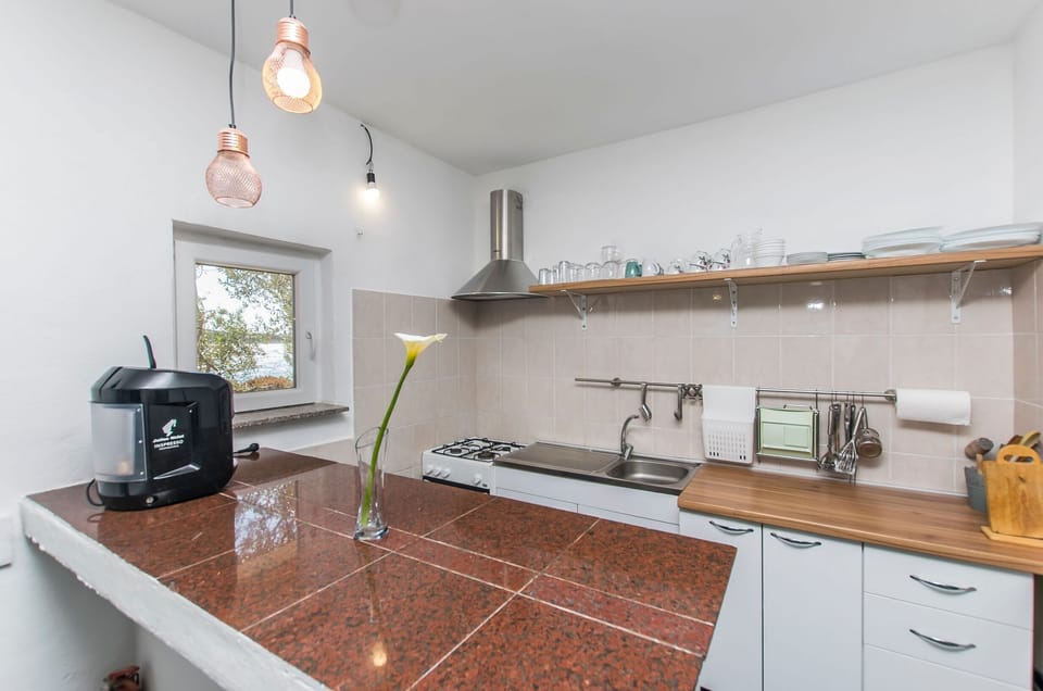 House | Private kitchen | Fridge, stovetop, espresso maker, cookware/dishes/utensils